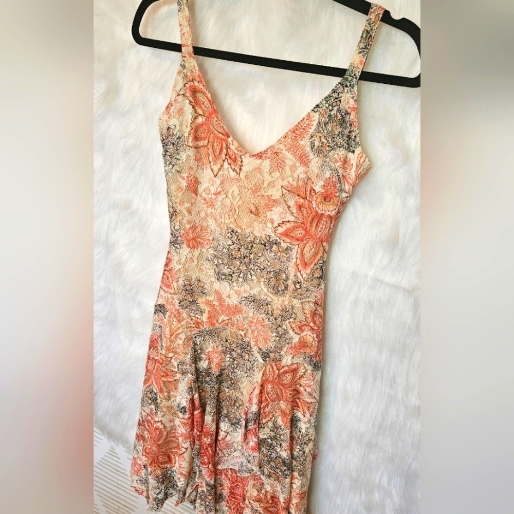 Serendipity Maui Romance & Lace Ruffles Lined Mini Dress - Picture 2 of 7